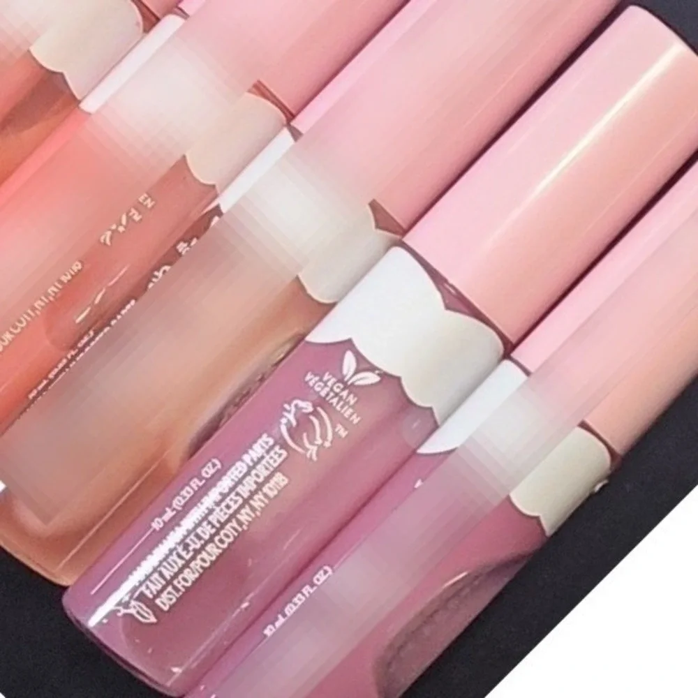 Covergirl Clean Fresh Yummy Gloss 200 LAUGH VENDER -  NWOB‎ +more save shipping